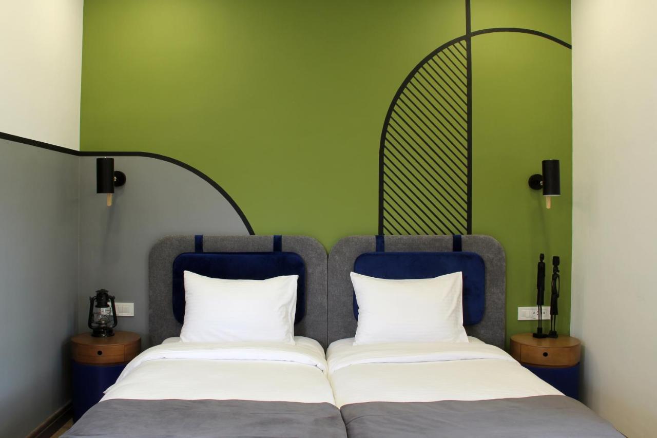 Hotel Hover Boutique